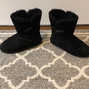 Bear claw boots